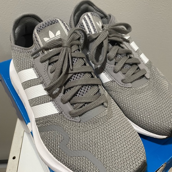 Mens Adidas Swift run x size 7 - Picture 3 of 6